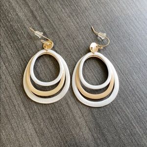 Stacked earring set